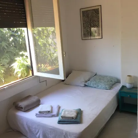 Holiday home Maison Jardin Piscine 3 Chambres 4 Lits Doubles A 15 Minutes De La Plage