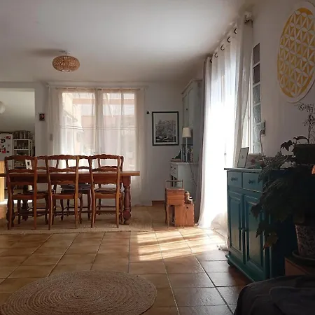 Maison Jardin Piscine 3 Chambres 4 Lits Doubles A 15 Minutes De La Plage Holiday home *